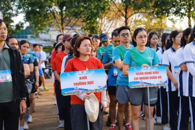 Tham gia ngày chạy Olympic vì sức khoẻ toàn dân xã Ea Drông Năm 2026