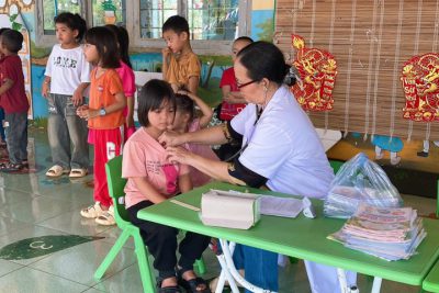 KHÁM SỨC KHOẺ CHO HỌC SINH NĂM HỌC 2023 – 2024